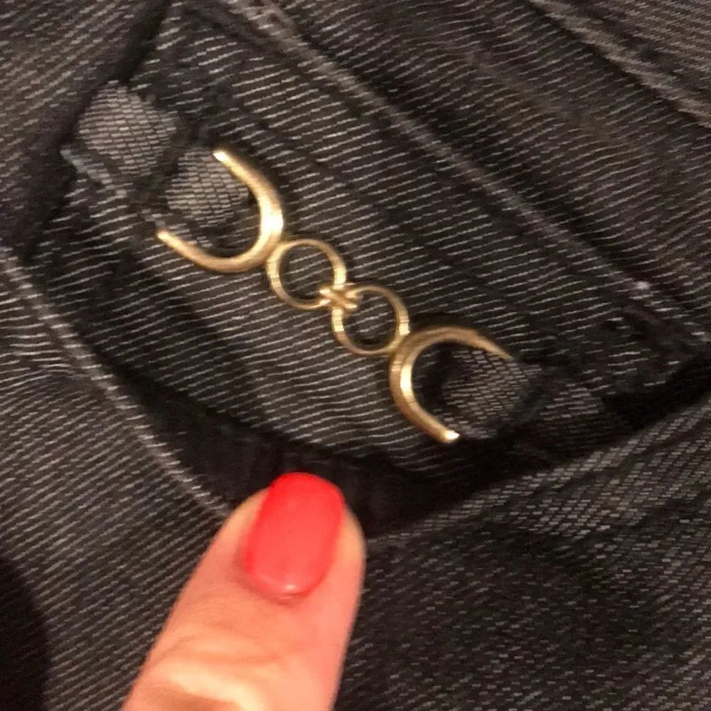 Cache jeans  - Picture 3 of 6